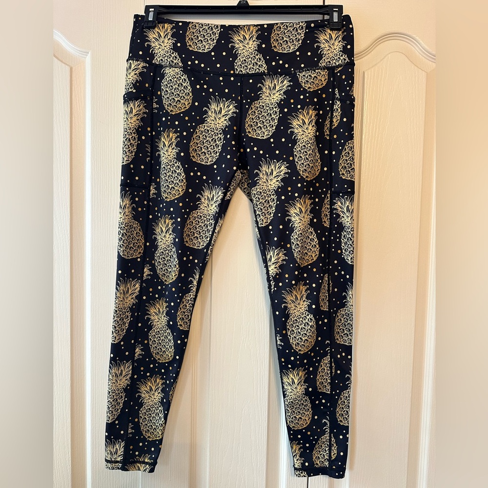 CVG Women’s Black Leggings With Pineapple Print “Fineapple” Sz XXL